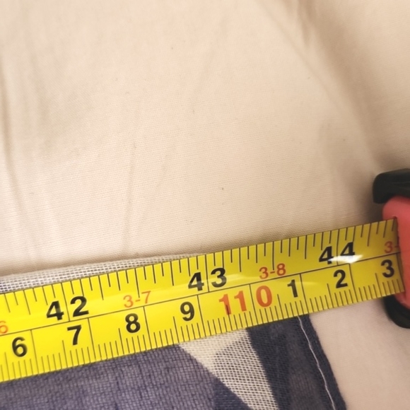 Gorgeous American Flag Infinity Scarf Very Lightweight Large NWOT - Picture 5 of 5